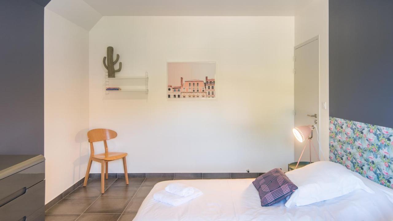 Plein Sud Avec Jacuzzi Privatif Et Parking Prive Apartman Sarlat-la-Canéda Kültér fotó