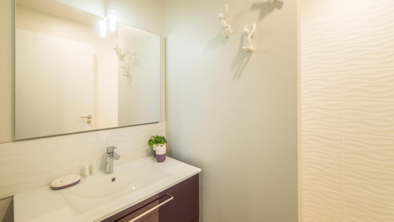 Plein Sud Avec Jacuzzi Privatif Et Parking Prive Apartman Sarlat-la-Canéda Kültér fotó