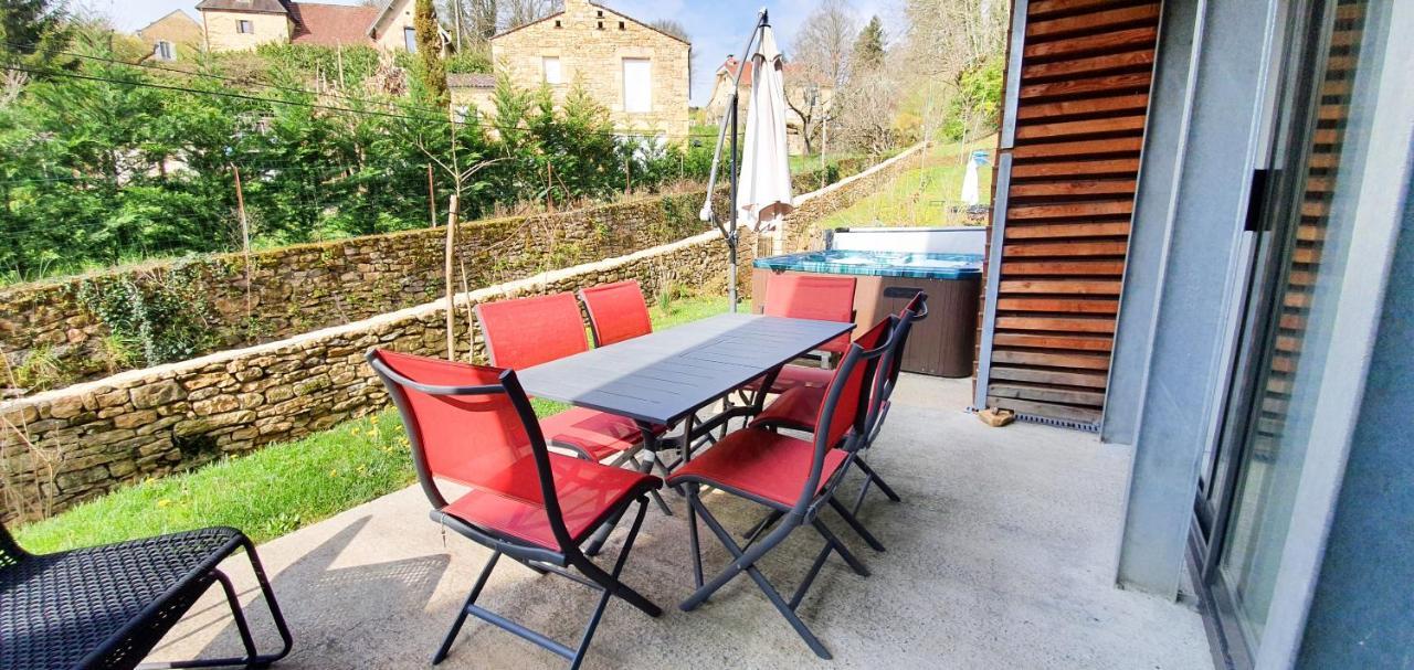 Plein Sud Avec Jacuzzi Privatif Et Parking Prive Apartman Sarlat-la-Canéda Kültér fotó